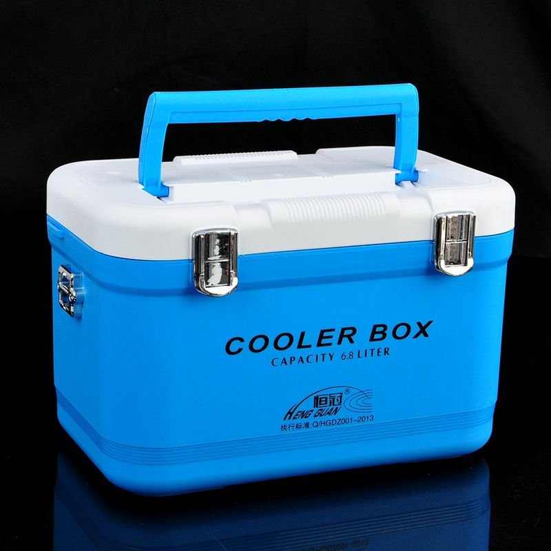 A full set of 12.5 litres of spare parts for a new 2021 super-lightly quantified white box